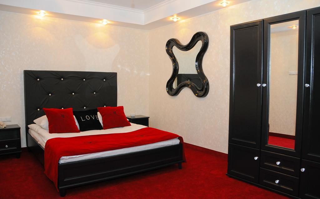 Hotel Lord Debica Ruang foto